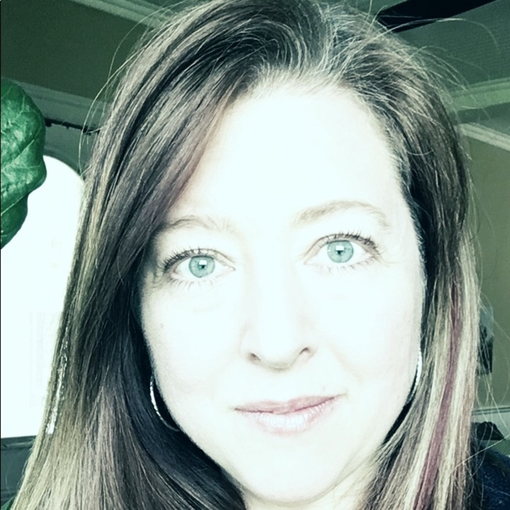 Meet your Posher, Leigh